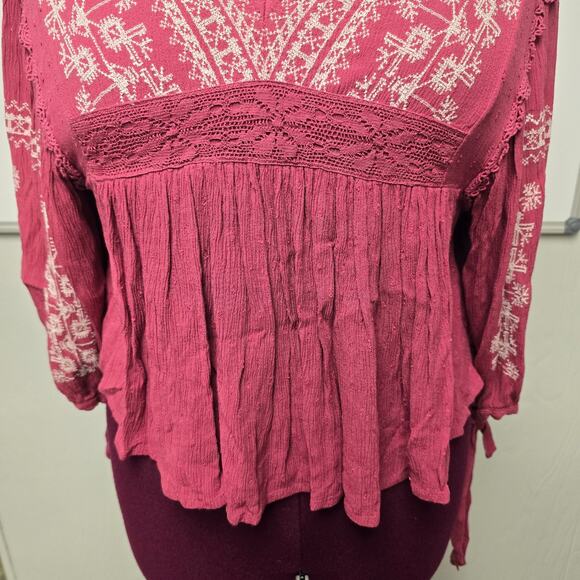 Women's American Eagle Pink V-Neck Boho Swiss Dot 3/4 Sleeve Blouse | Size XS - Picture 5 of 9